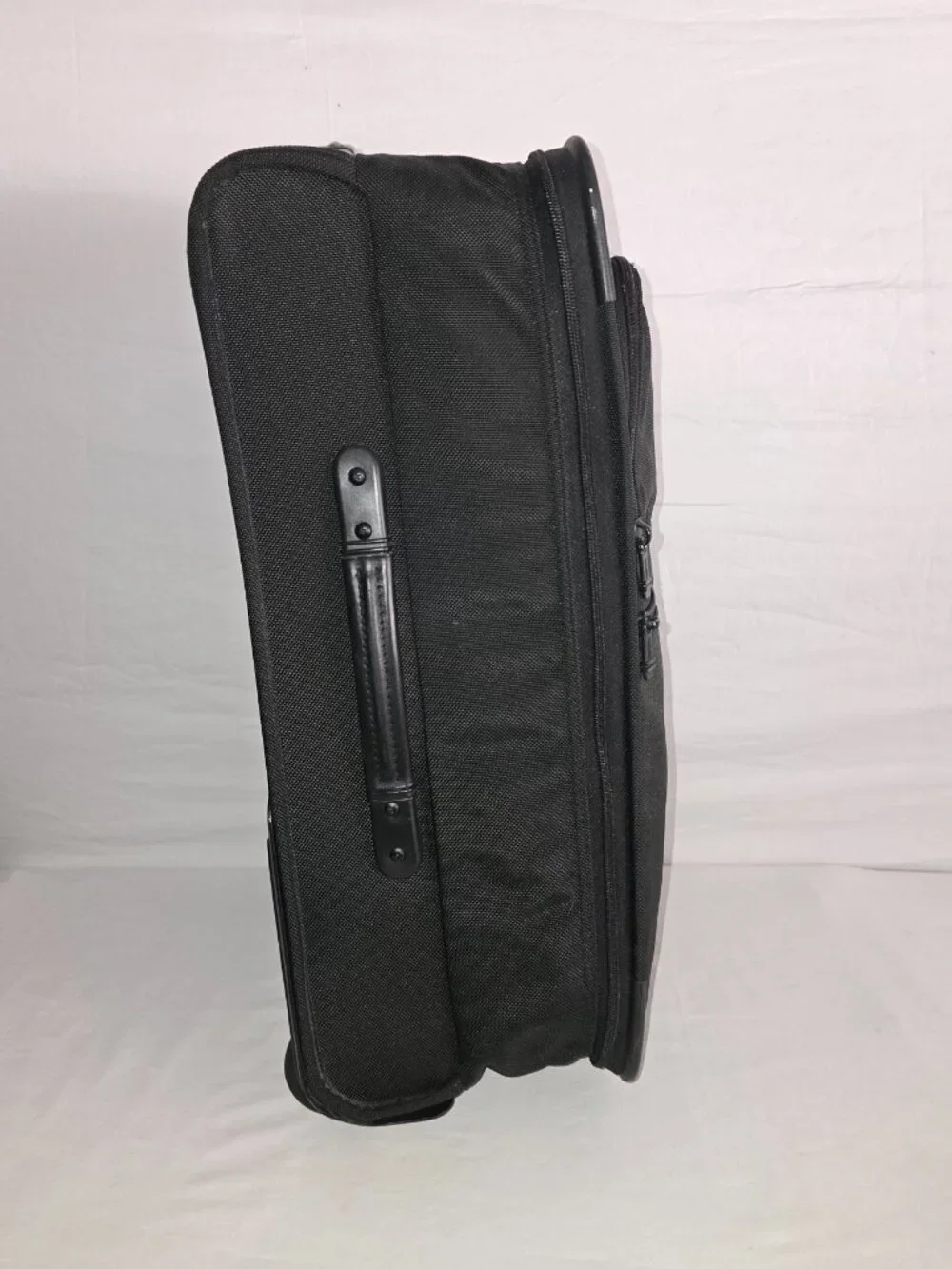 TUMI 22